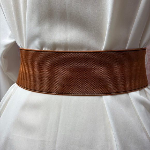 SOLD-Vintage 1970s José Cotel Paris Lucite Floral Belt - Picture 5 of 11